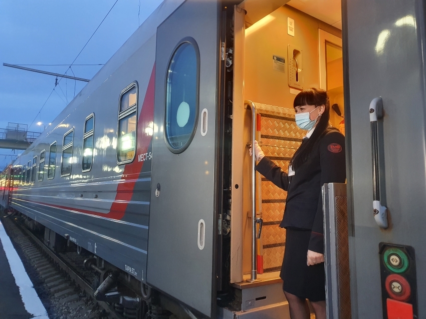 Прямой пригородный поезд Чита - Сретенск в Забайкалье за месяц перевез больше 400 пассажиров